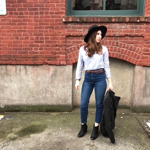 Meet your Posher, Sophie - Picture 4 of 4